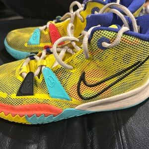 Kyrie 7 EP 1 Nike Kids' Multicolor Athletic Shoes 3.5Y